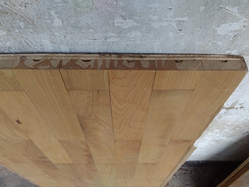 lantai kayu dengan T&G