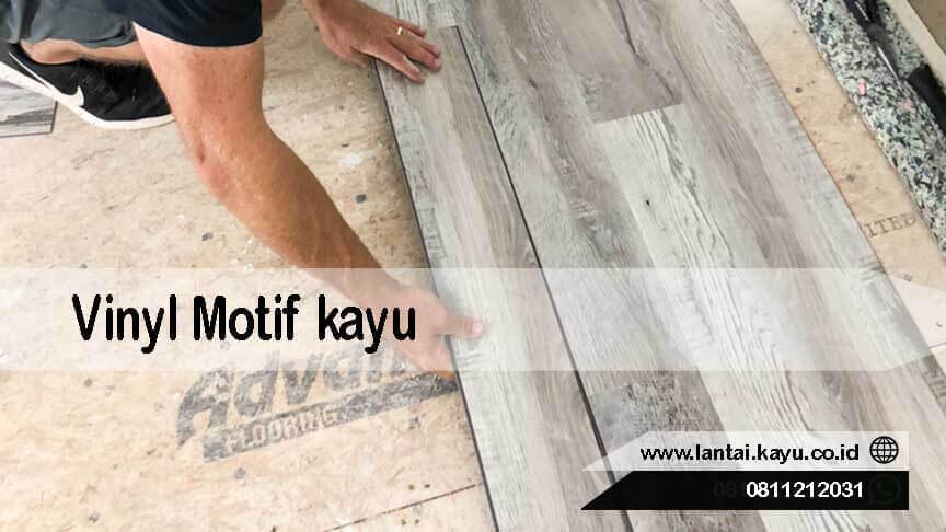 lantai vinyl motif kayu tinggal tempel